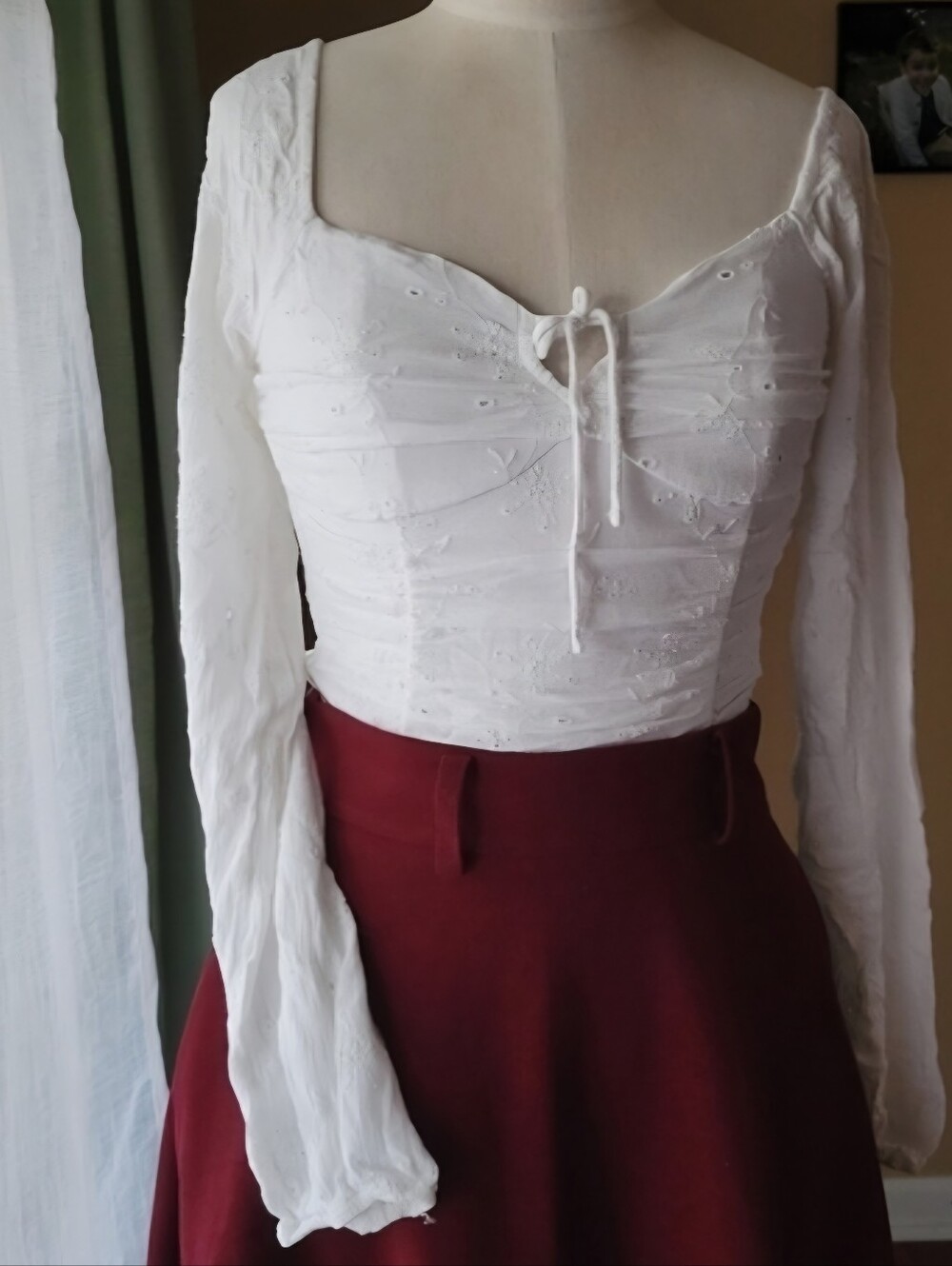 Hollister White Eyelet Corset Crop Top Tie Front Long Sleeve Cotton Coquette XS